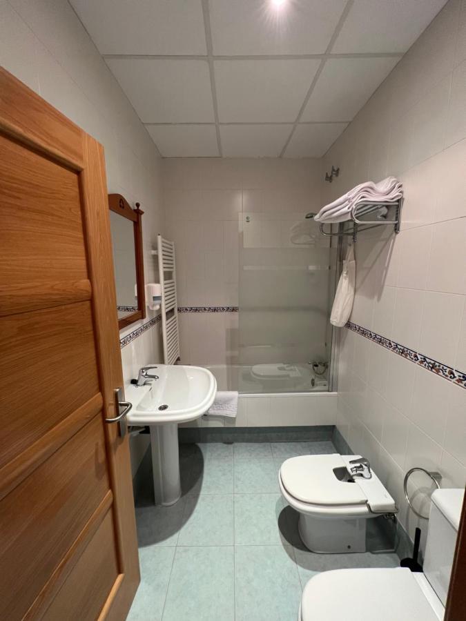 Hostal Villa El Colmenar Mombeltrán Eksteriør billede